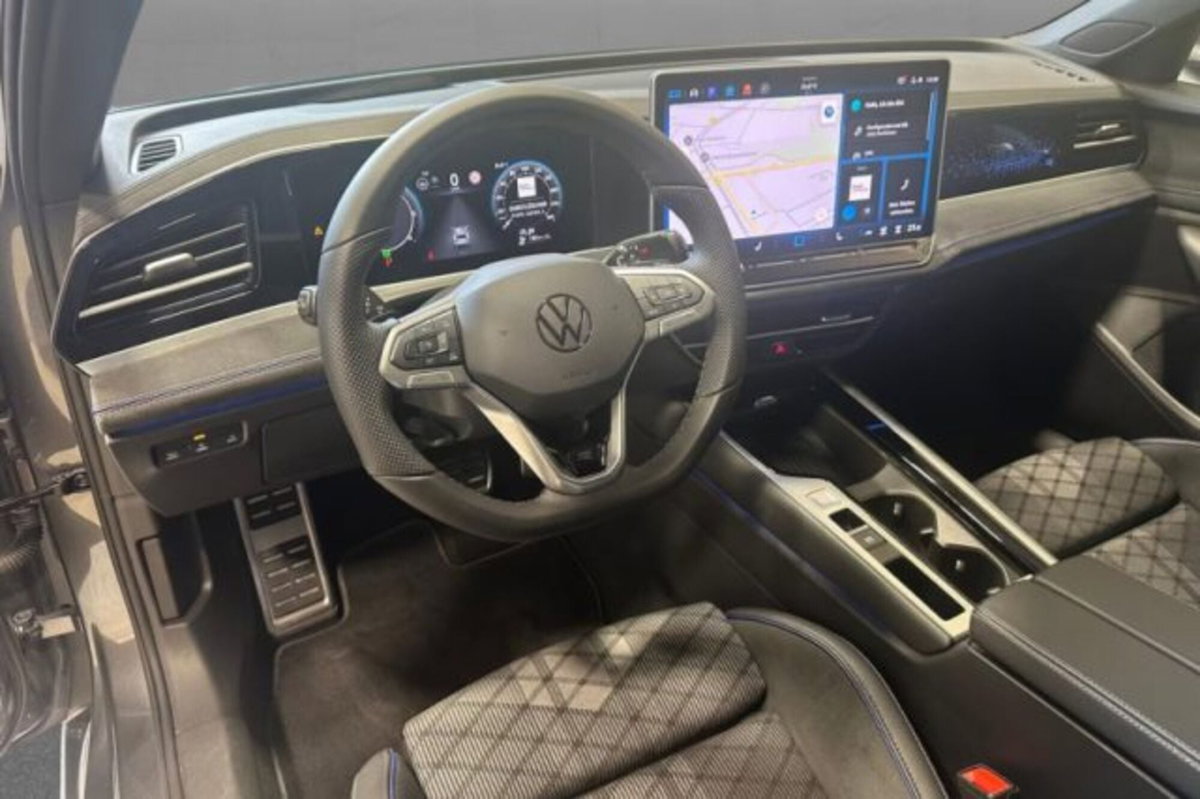 Volkswagen Passat 2.0 tdi scr R-Line 150cv dsg (6)