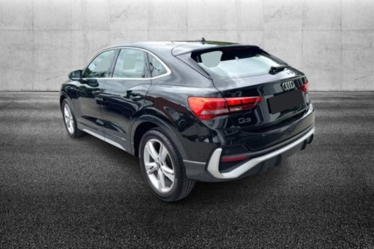 Audi Q3 Sportback 35 TDI quattro S tronic S line edition (2)
