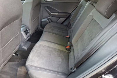 Volkswagen T-Roc 2.0 tdi R-Line 4motion 150cv dsg (8)