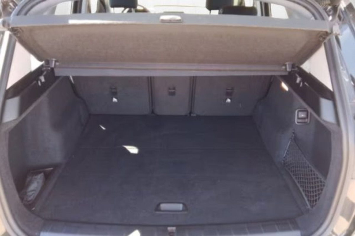 BMW X1 sDrive20d Advantage (8)