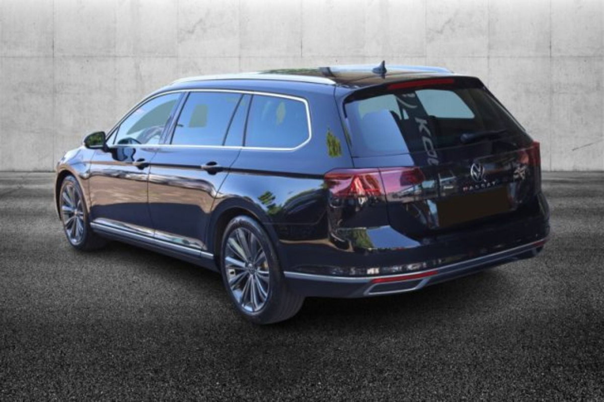 Volkswagen Passat Variant 2.0 TDI SCR 200 CV 4MOTION DSG Executive (2)