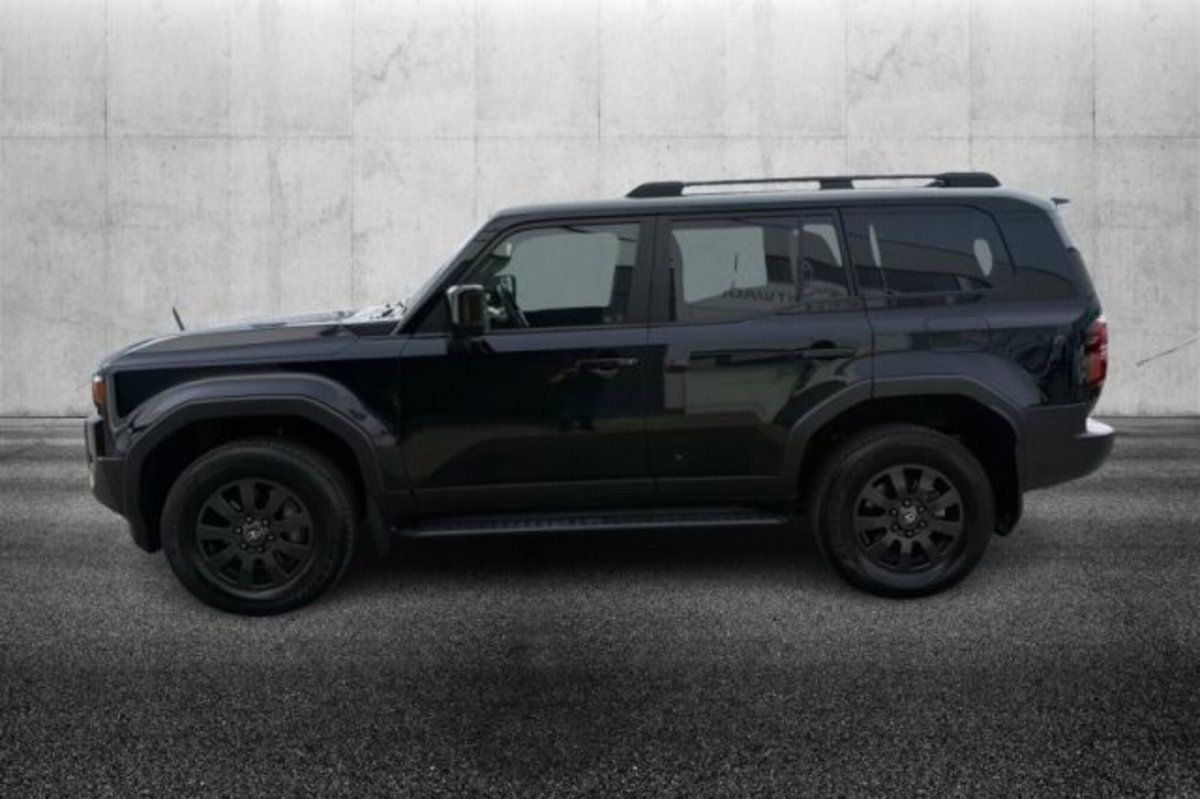 Toyota Land Cruiser 2.8 d-4d Lounge awd auto (4)