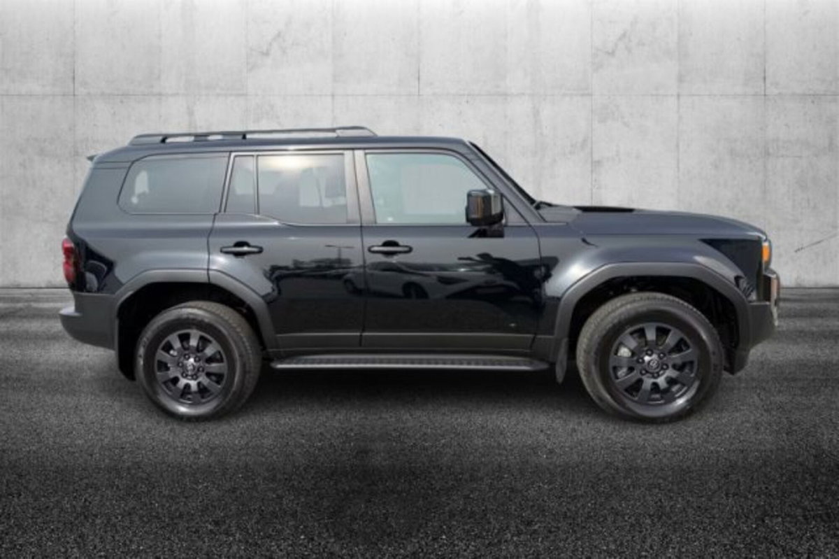Toyota Land Cruiser 2.8 d-4d Lounge awd auto (5)