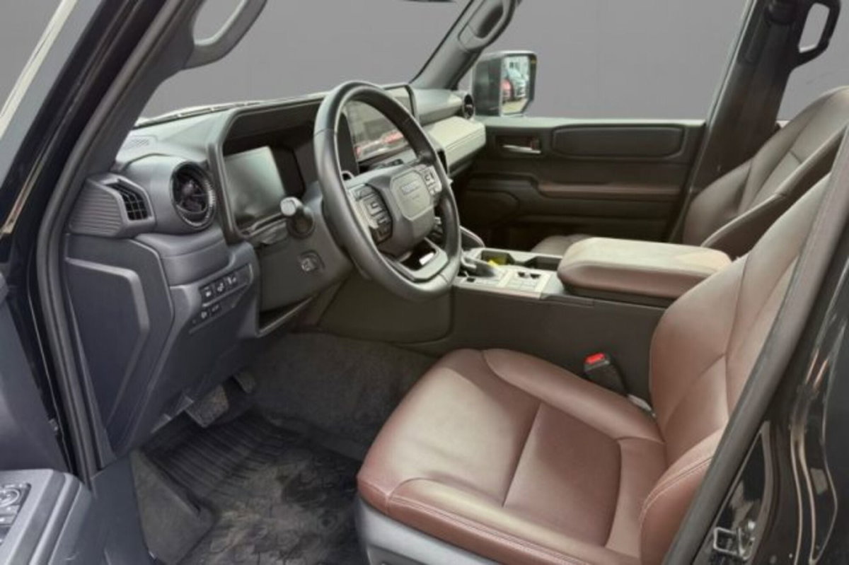 Toyota Land Cruiser 2.8 d-4d Lounge awd auto (7)
