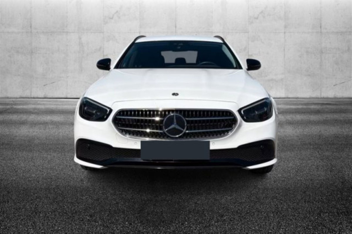 Mercedes-Benz Classe E Station Wagon 200 d Auto Business Sport (4)