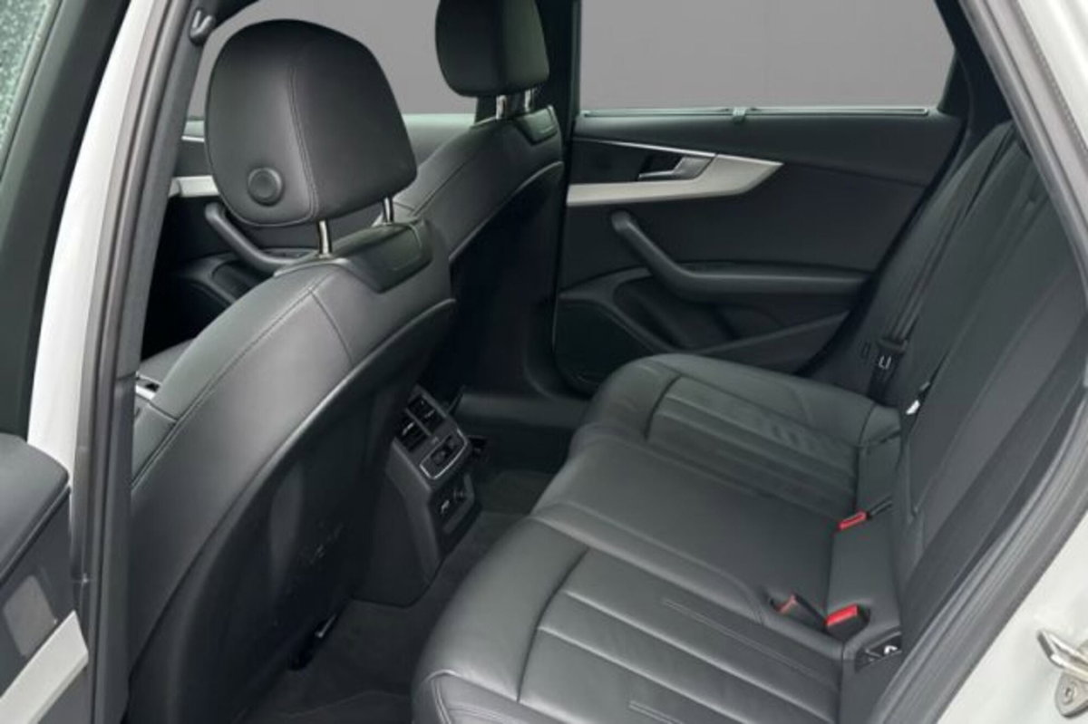 Audi A4 Avant 40 TDI quattro S tronic S line edition (8)