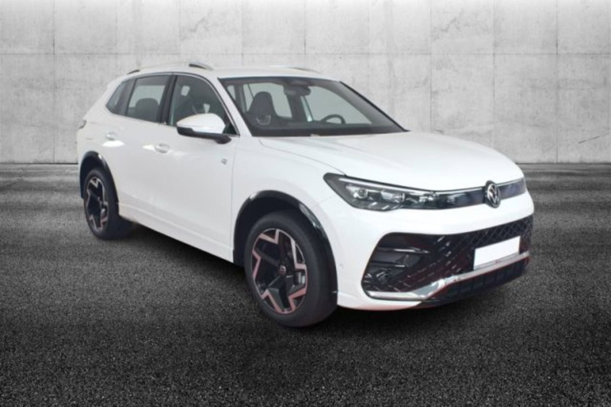 Volkswagen Tiguan 2.0 tdi R-Line 150cv dsg
