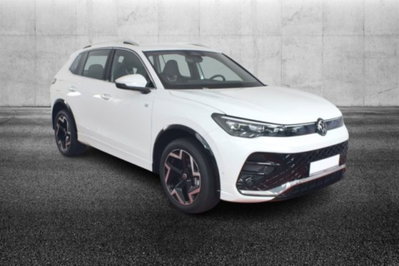 Volkswagen Tiguan 2.0 tdi R-Line 150cv dsg usata