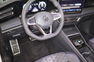 Volkswagen Tiguan 2.0 tdi R-Line 150cv dsg (6)