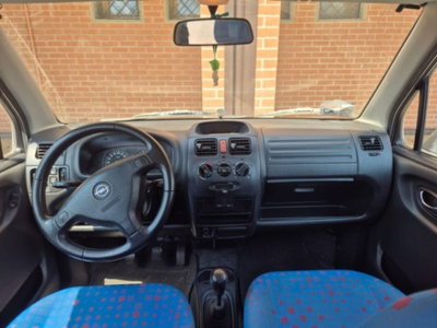 Opel Agila 1.2 16V Comfort (6)