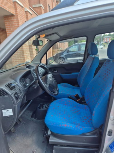 Opel Agila 1.2 16V Comfort (7)