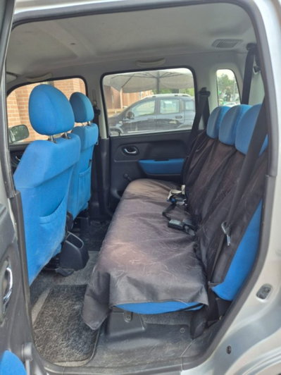 Opel Agila 1.2 16V Comfort (8)