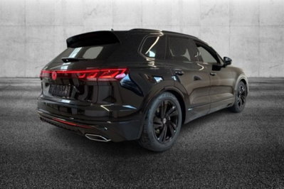 Volkswagen Touareg 3.0 V6 tdi scr R-Line Final Edition 286cv auto (2)