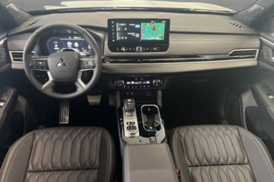 Mitsubishi Outlander 2.4 MIVEC 4WD PHEV Diamond SDA (6)