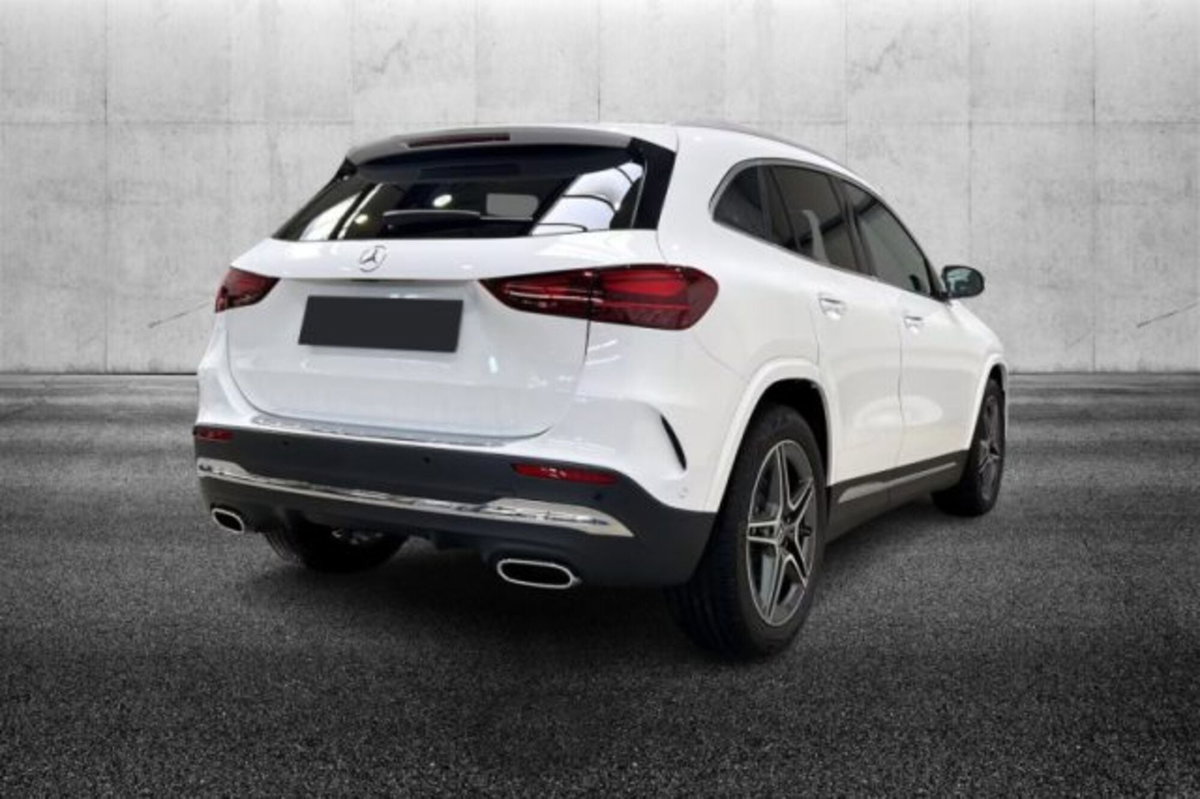 Mercedes-Benz GLA SUV 200 d AMG Line Advanced Plus 4matic auto (3)