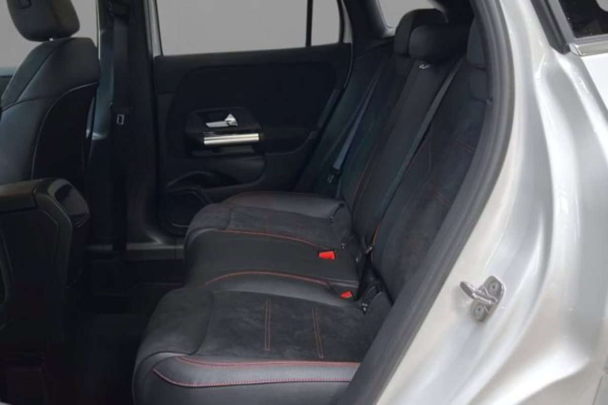 Mercedes-Benz GLA SUV 200 d AMG Line Advanced Plus 4matic auto (8)