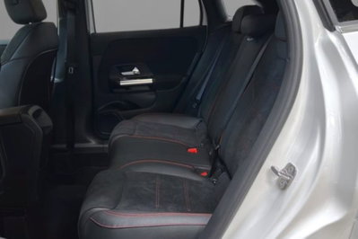 Mercedes-Benz GLA SUV 200 d AMG Line Advanced Plus 4matic auto (8)