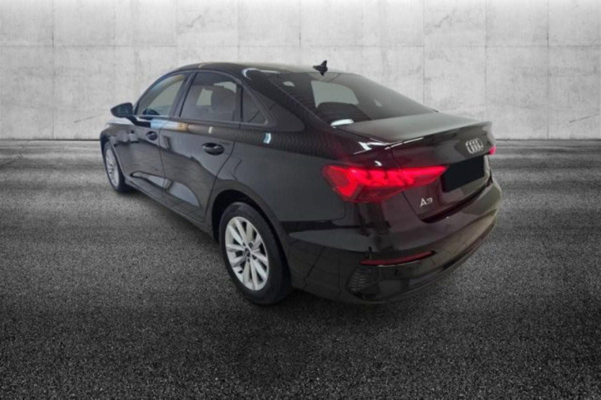 Audi A3 Sedan 30 TDI S tronic Business (3)