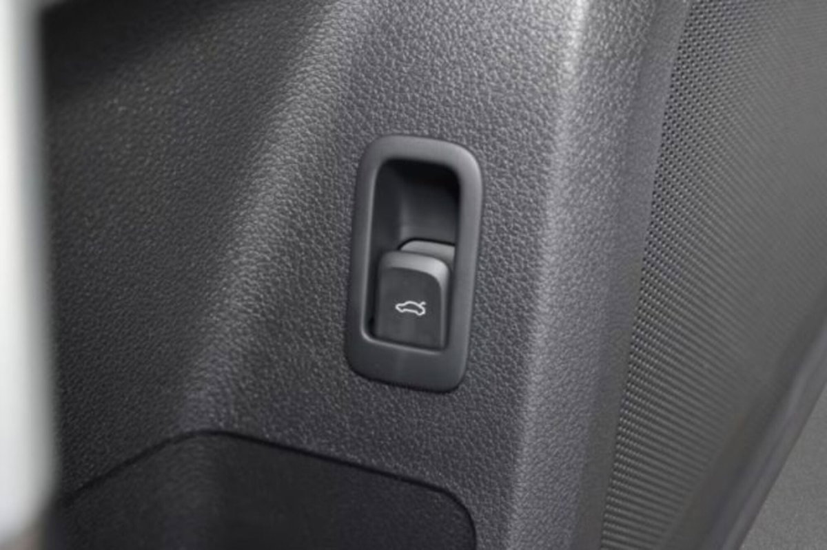 Audi Q2 Q2 35 TDI quattro S tronic S line Edition (8)
