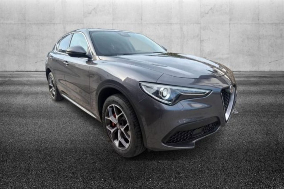 Alfa Romeo Stelvio Stelvio 2.0 Turbo 200 CV AT8 Q4 Super Business (2)