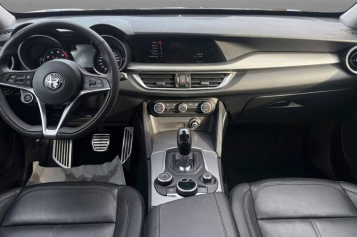 Alfa Romeo Stelvio Stelvio 2.0 Turbo 200 CV AT8 Q4 Super Business (6)