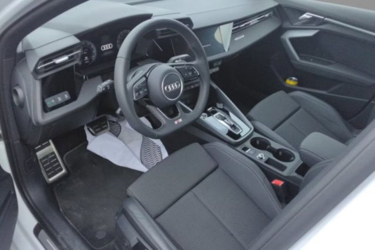 Audi A3 Sportback 35 TFSI S tronic S line edition (3)