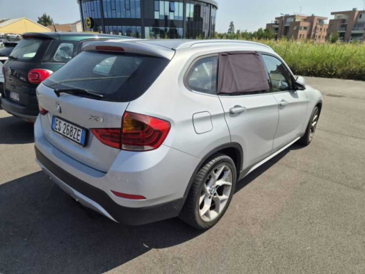 BMW X1 sDrive18d X Line (4)