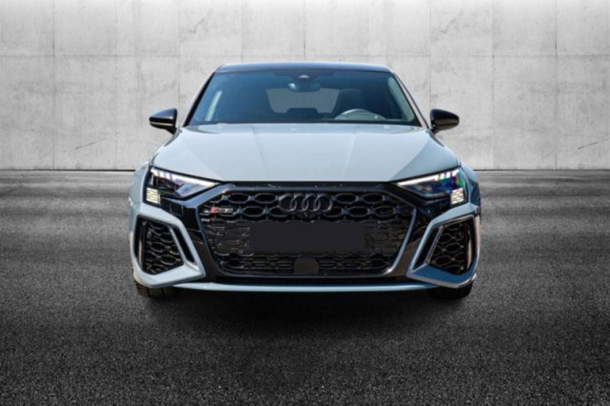 Audi RS 3 Sportback 3 TFSI quattro S tronic (5)