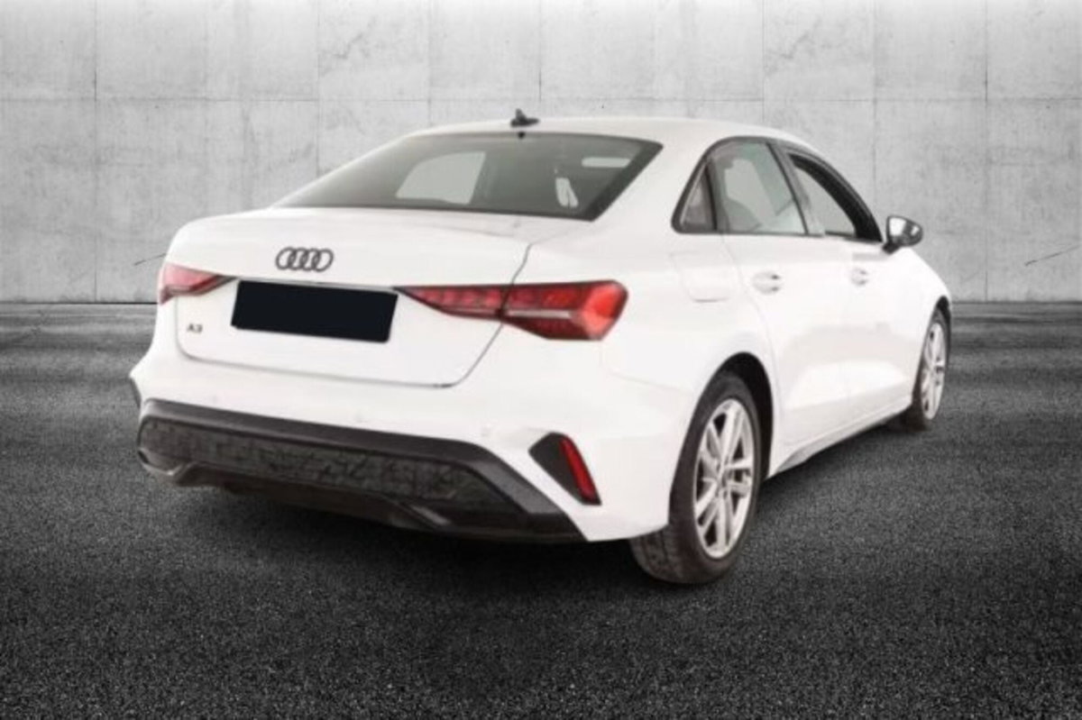 Audi A3 Sedan 35 TFSI S tronic S line edition (2)