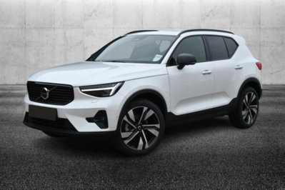 Volvo XC40 B4 AWD automatico Ultimate Dark usata