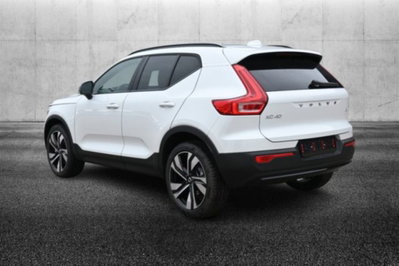 Volvo XC40 B4 AWD automatico Ultimate Dark (4)