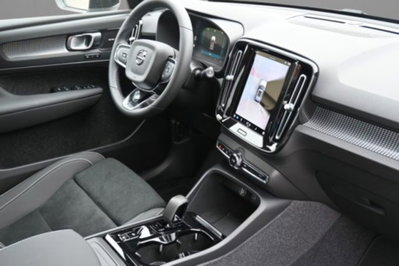 Volvo XC40 B4 AWD automatico Ultimate Dark (7)