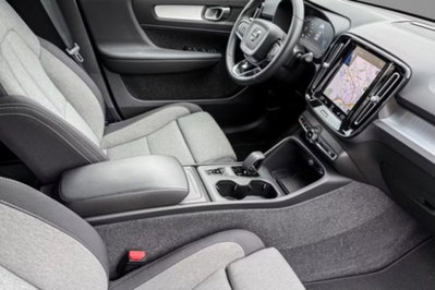 Volvo XC40 T2 automatico Core (5)