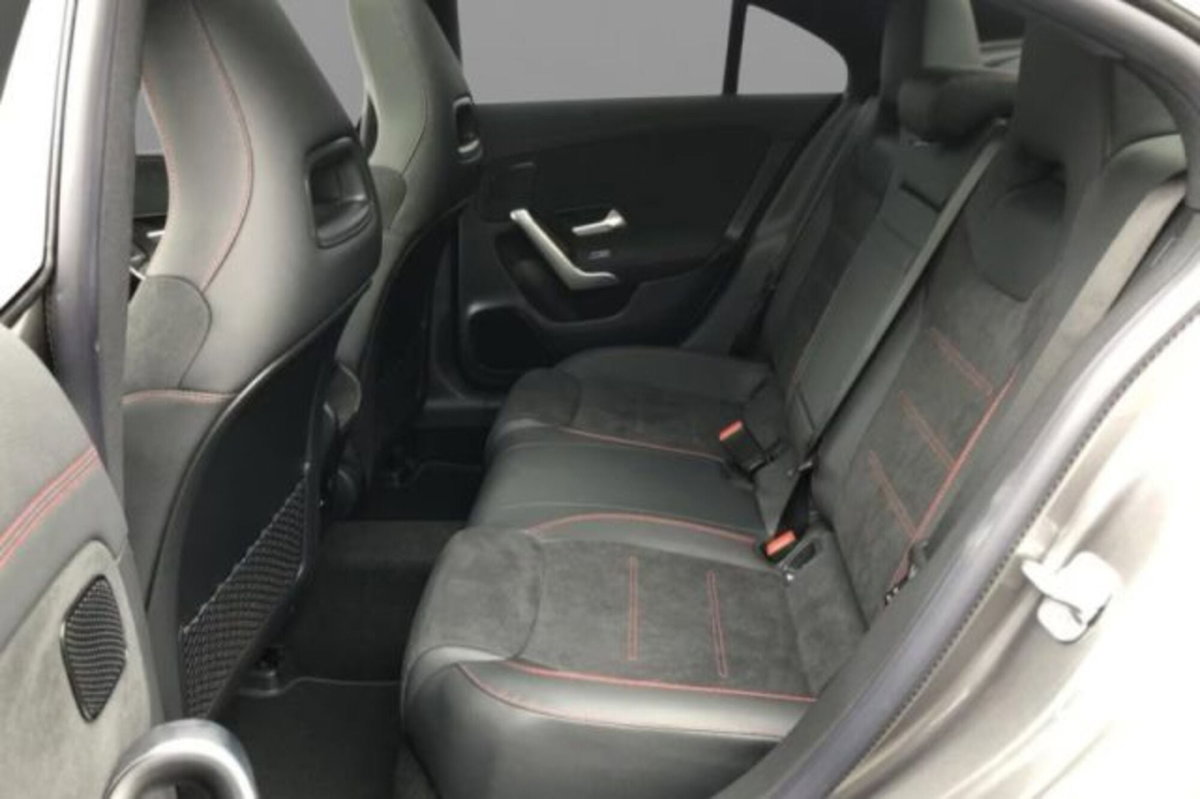 Mercedes-Benz CLA 200 d Automatic Premium (5)