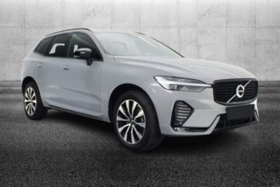 Volvo XC60 B4 automatico Plus Dark (2)
