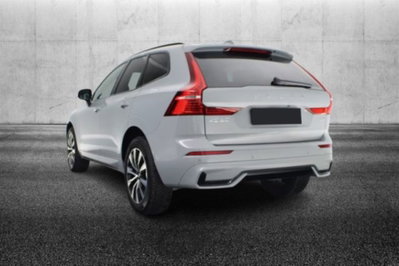 Volvo XC60 B4 automatico Plus Dark (4)