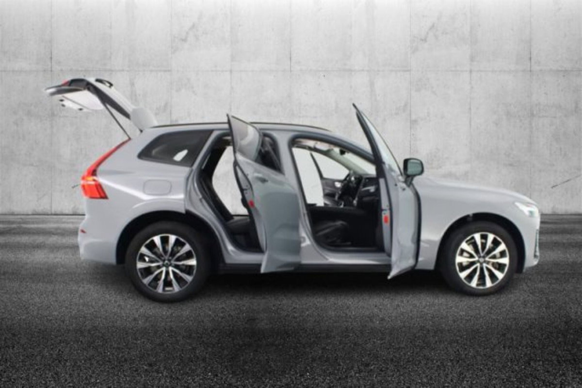 Volvo XC60 B4 automatico Plus Dark (6)