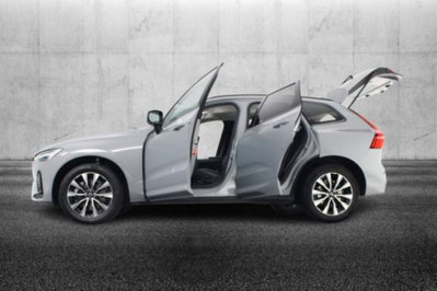 Volvo XC60 B4 automatico Plus Dark (8)
