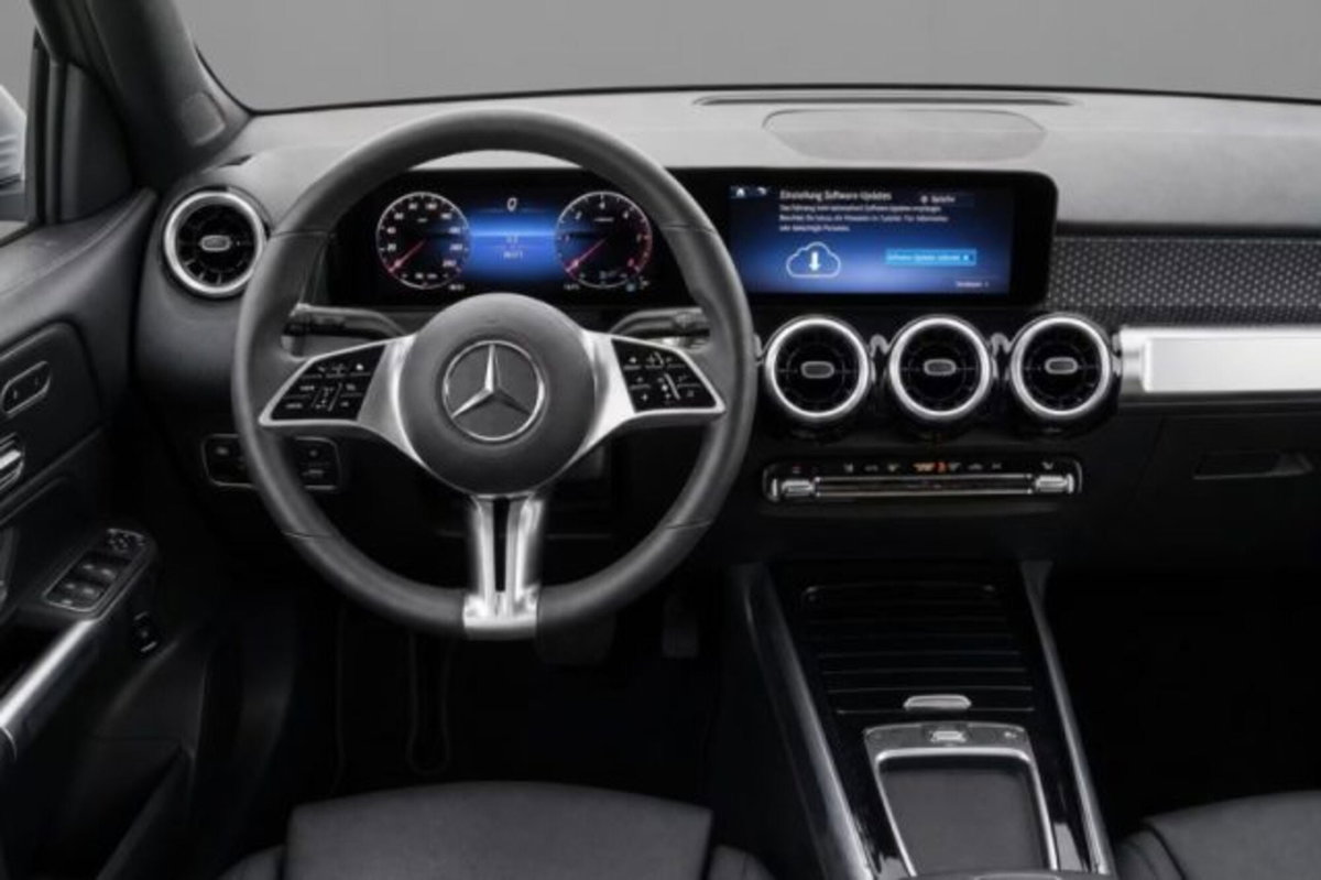 Mercedes-Benz GLB 200 d Progressive Advanced Plus auto (6)