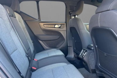 Volvo XC40 B3 automatico Plus Bright (8)