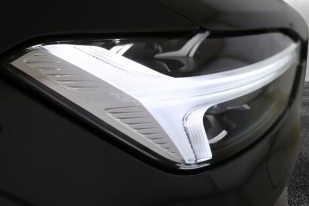 Volvo XC60 T8 Recharge AWD Plug-in Hybrid automatico Plus Dark (8)