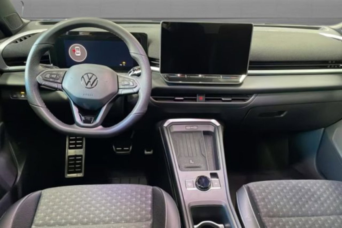 Volkswagen T-Roc 1.5 etsi R-Line 150cv dsg (6)