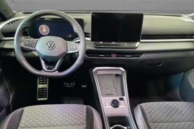 Volkswagen T-Roc 1.5 etsi R-Line 150cv dsg (6)