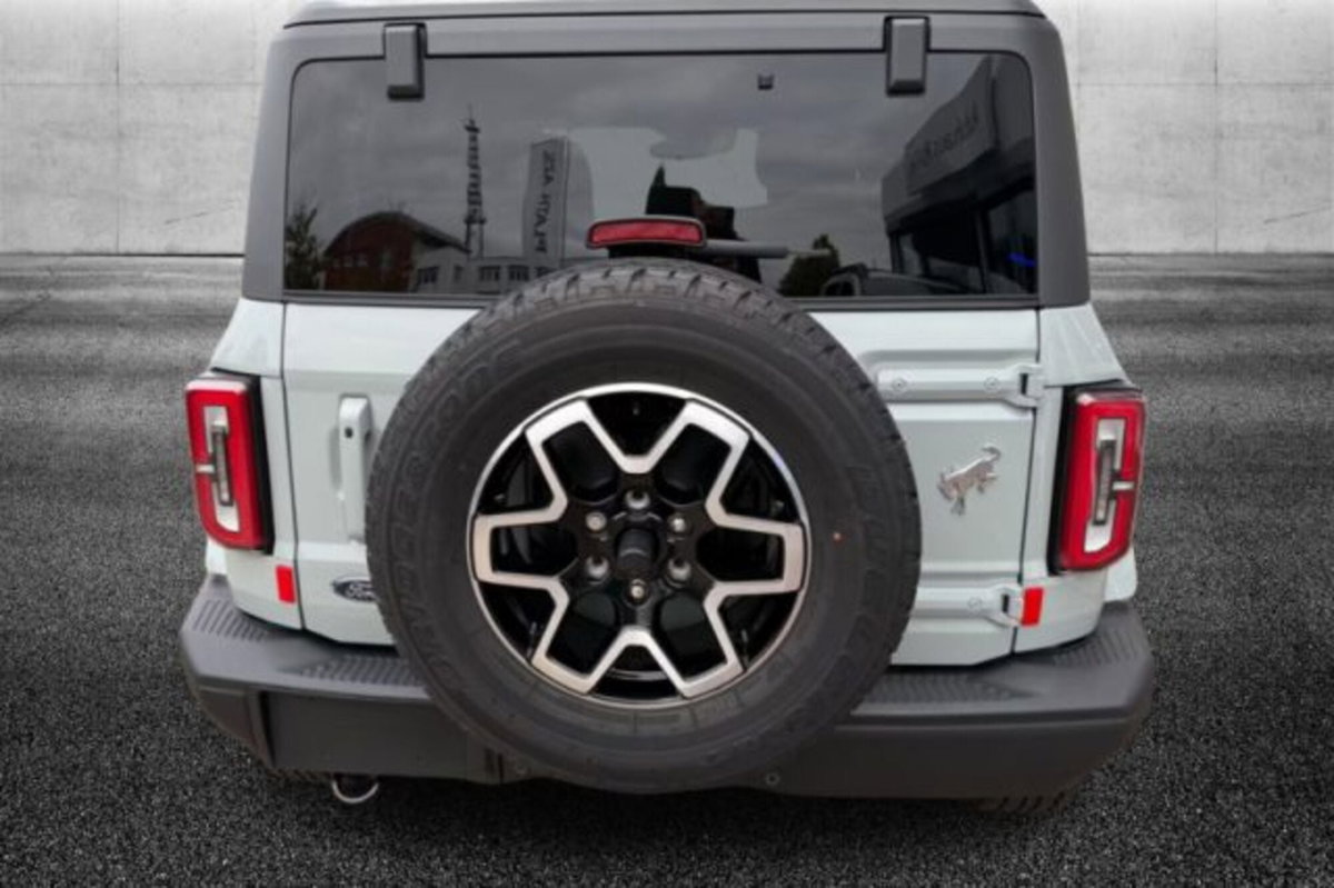 Ford Bronco 2.7 ecoboost V6 Outer Banks 4x4 335cv auto (5)