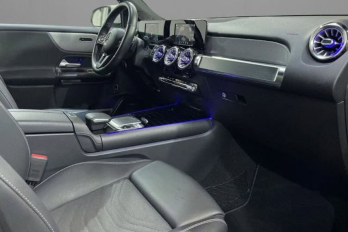Mercedes-Benz GLB 200 d Automatic Business (5)