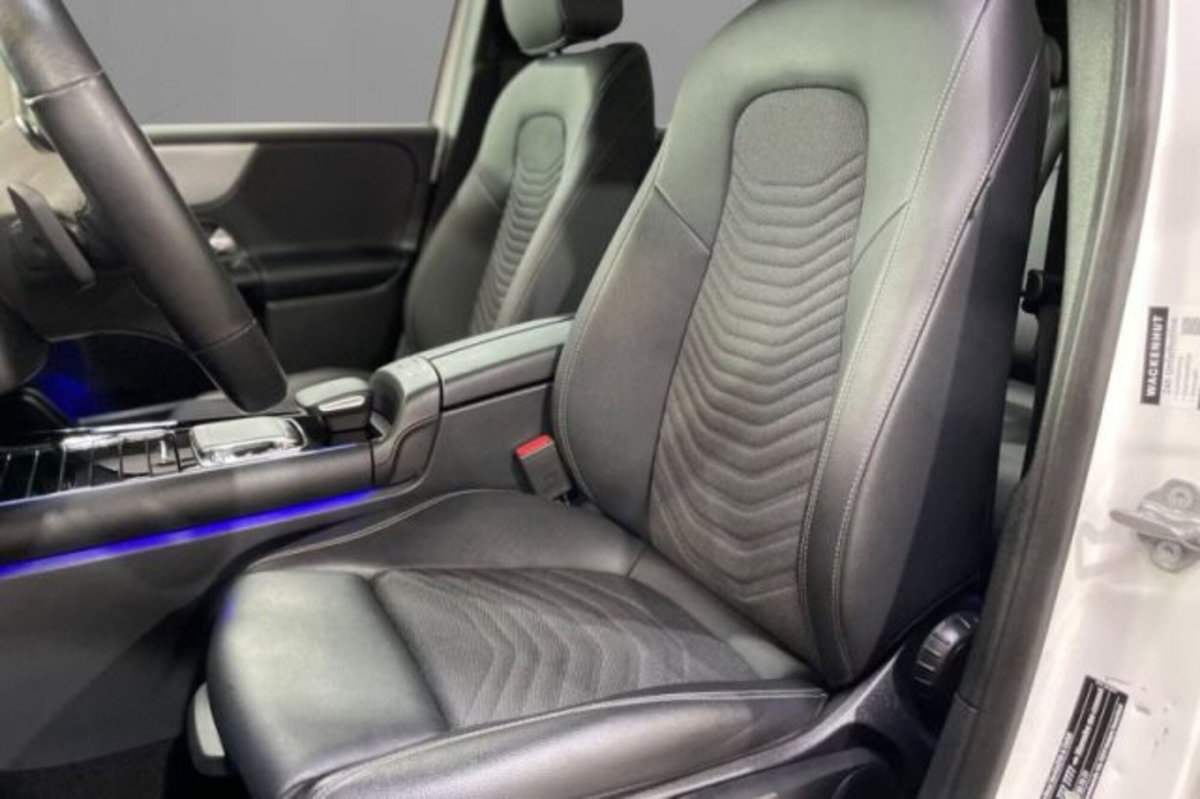 Mercedes-Benz GLB 200 d Automatic Business (7)