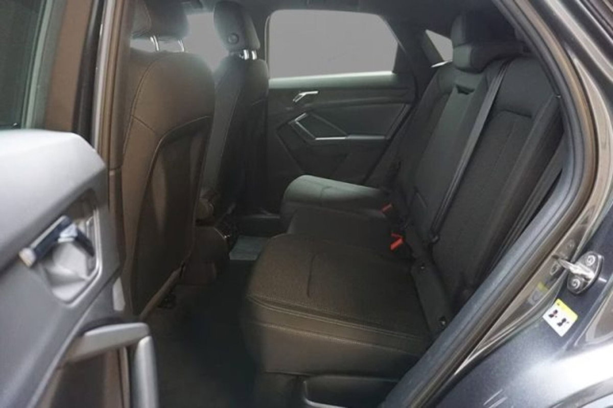 Audi Q3 Sportback 35 TDI quattro S tronic S line edition (8)