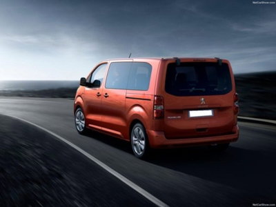 Peugeot Traveller M1 long 2.2 Bluehdi 180cv S&S Business eat8 nuovo