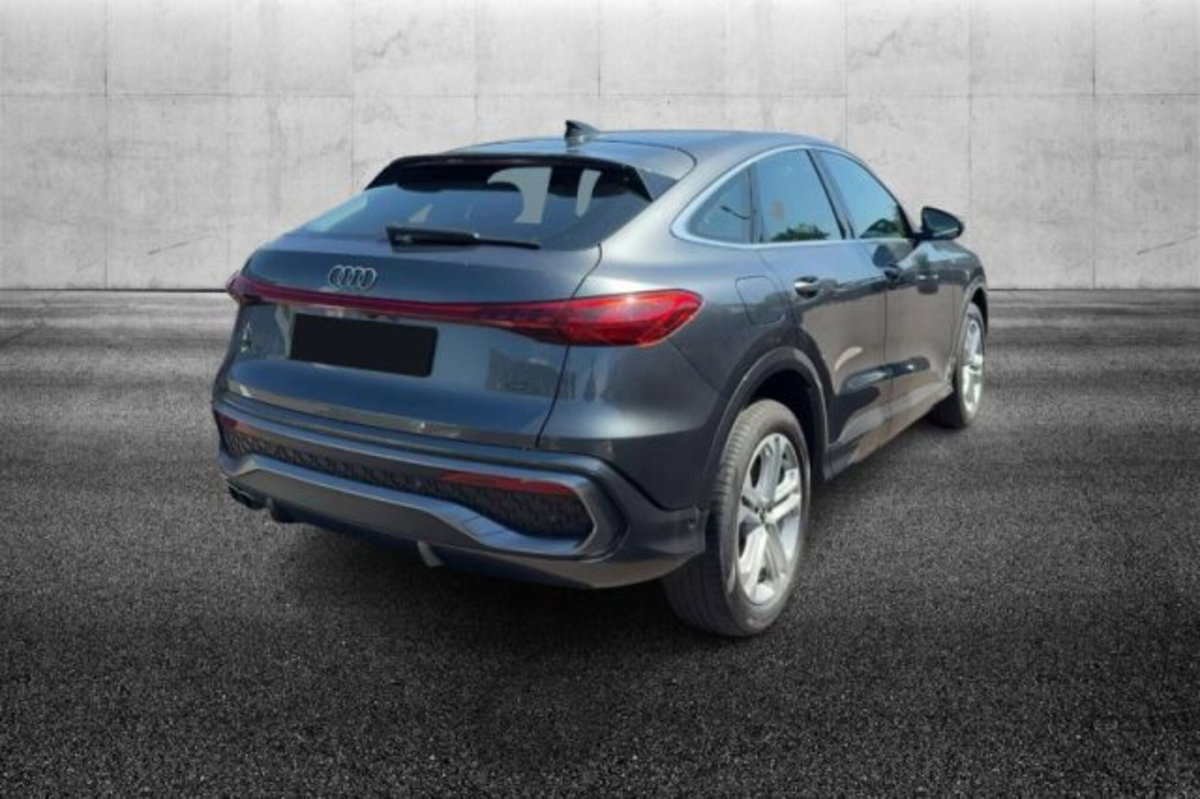 Audi Q5 Sportback 2.0 tdi mhev+ S line quattro 204cv s-tronic (4)