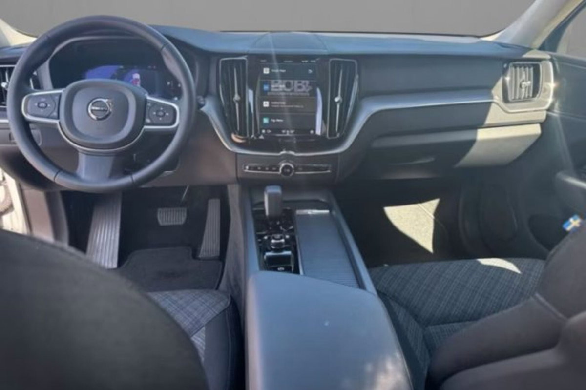 Volvo XC60 B4 automatico Core (5)
